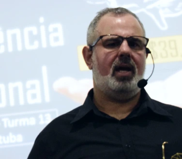 LP-LUCIANO-CARROSSEL-IMG-06-WEBP-COMPRESS.webp